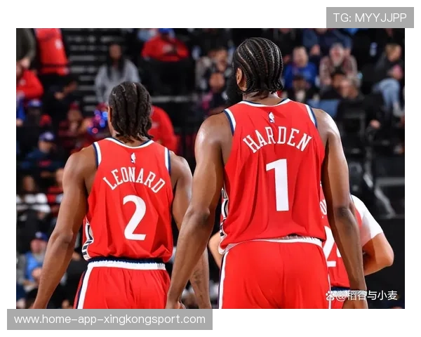 快船伦纳德中距离连中，手感明显回暖